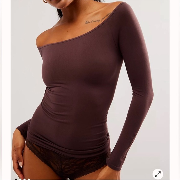 Free People Tops - Free People Off The Shoulder Long Sleeve In Chocolate Merlot. NWOT! Sz XS/S, M/L